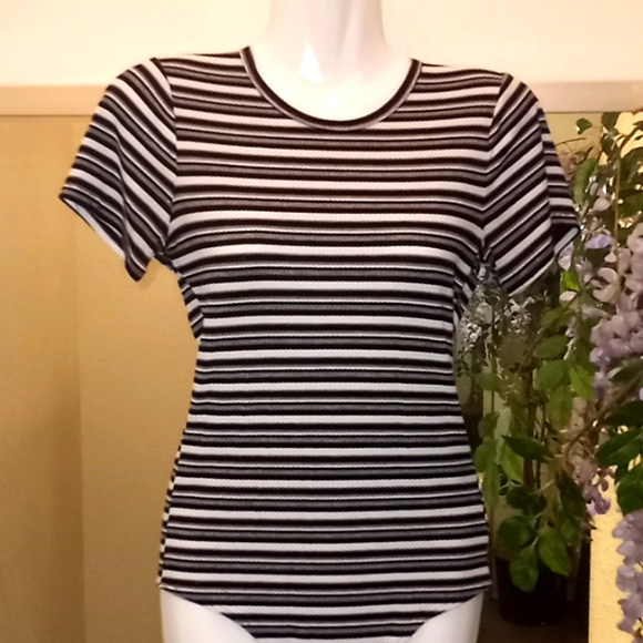 Hollister Slim Tee Striped Bodysuit - Picture 1 of 11
